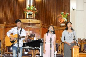 Mixed Trio (Jingiaseng Samla Balang Presbyterian Mawiong)